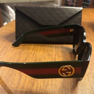AUTHENTIC GUCCI SUNGLASSES